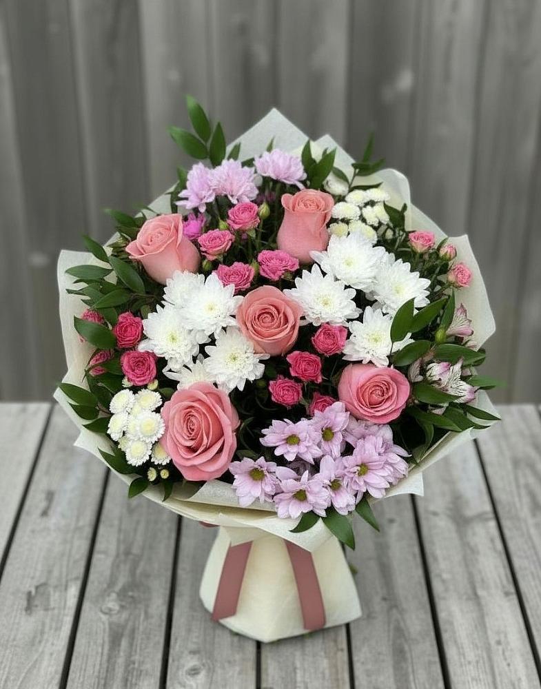 Букет цветов из: Альстромерии, Гвоздики, Розы и Хризантемы в Инжавино