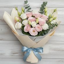 Букет цветов из:  Лизиантусы в Инжавино