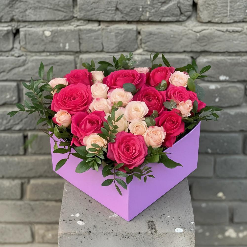 Цветочная композиция из Розы в коробке в Инжавино