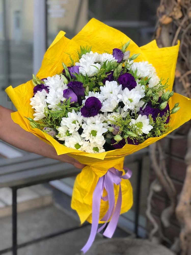 Букет цветов из: Ирисы, Хризантемы и Ромашки в Инжавино