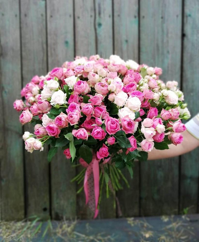 Букет Розовые кустовые розы Натали и Лав Лидия в Инжавино
